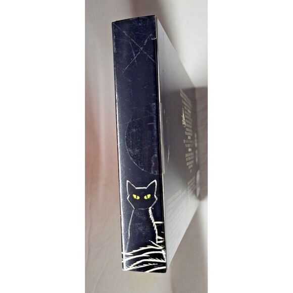 Disney‎ Store Hocus Pocus Movie Halloween Collectible Key Set New In Box - Picture 5 of 5